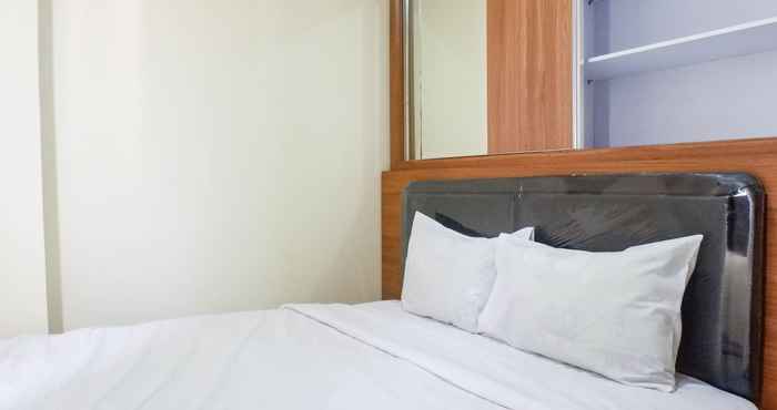 ห้องนอน Best Deal 1BR at Menara Rungkut Apartment By Travelio