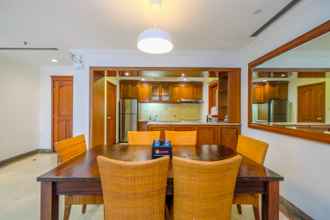 Common Space 4 Luxurious and Spacious 2BR Apartment at Kusuma Chandra By Travelio