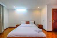 ห้องนอน Luxurious and Spacious 2BR Apartment at Kusuma Chandra By Travelio