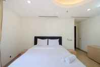 Bedroom Luxurious and Strategic 2BR Apartment at Kusuma Chandra By Travelio