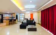 Lobi 4 Luxurious and Strategic 2BR Apartment at Kusuma Chandra By Travelio