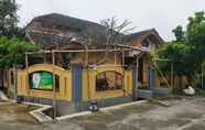 Exterior 2 Algira Homestay Prambanan