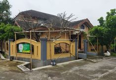 Exterior 2 Algira Homestay Prambanan