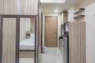 Lobi Comfort Studio Apartment at Vida View Makasar By Travelio