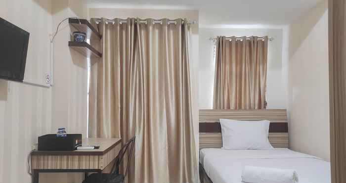 Bedroom Comfort Studio Apartment at Vida View Makasar By Travelio