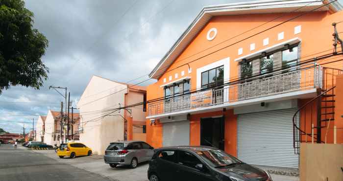 Bangunan RedDoorz @ Miras Apartelle Angeles Pampanga