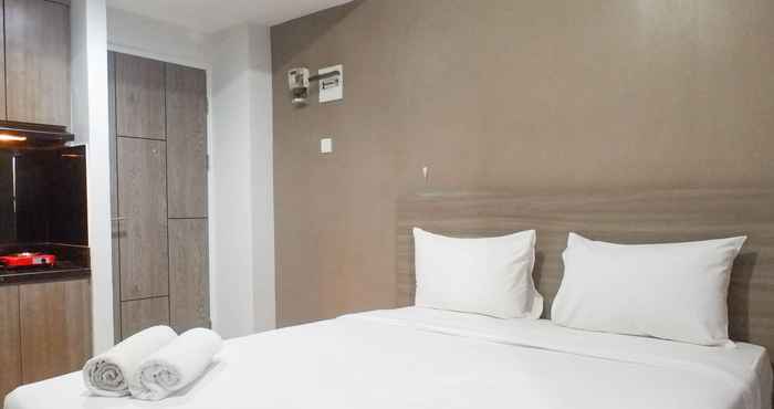 Kamar Tidur Delightful Luxurious Studio Room Apartment at Taman Melati Surabaya By Travelio