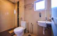 In-room Bathroom 7 V Hotel Pudu Kuala Lumpur