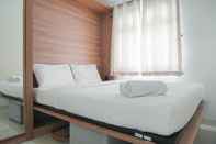 ห้องนอน Tidy and Restful 2BR at Green Pramuka City Apartment By Travelio