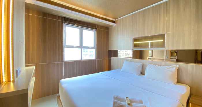 Kamar Tidur Well Furnished and Spacious 1BR at Gateway Pasteur Apartment By Travelio