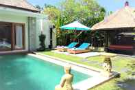 Kolam Renang Nabella Villa Bali