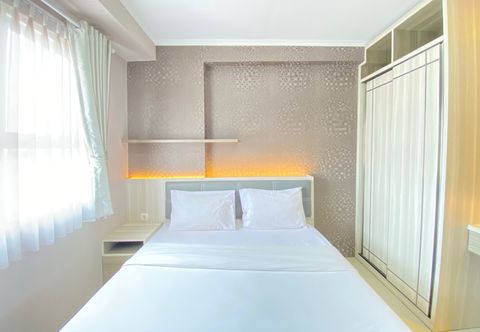 Bedroom Cozy & Modern 2BR Apartment At Gateway Pasteur By Travelio