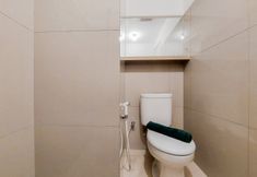 客房浴室 5 Cozy and Nice Studio at Baileys Apartment By Travelio