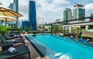 Kolam Renang 3 Tastoria Collection Hotel Sukhumvit 