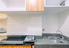 Ruang untuk Umum 3 Cozy and Comfortable Studio Room at Transpark Cibubur Apartment By Travelio