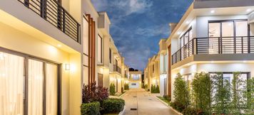 ล็อบบี้ 5 Hideaway Lake Villas by Cozy Lake