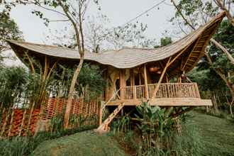 Exterior 4 Bird Hills Bamboo House