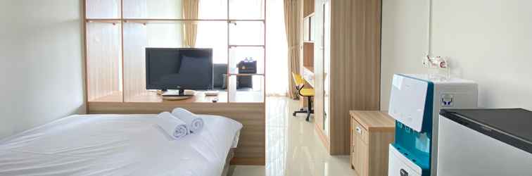 Lobby Comfy & Stylish Studio at Dago Suites Apartment By Travelio