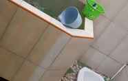 Toilet Kamar 7 Wilupy House