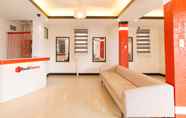 Lobby 2 RedDoorz @ Shukran Rentals OPC Pampanga