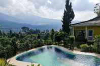 Kolam Renang Villa Gardenia Puncak