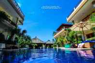Swimming Pool Villa Alba Resort & Dive Center