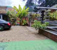 Others 7 The beauty pool and cozy villa puncak cipanas