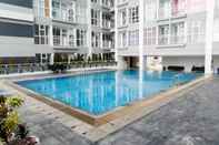 Swimming Pool Scenic Studio Room at Taman Melati Apartment By Travelio