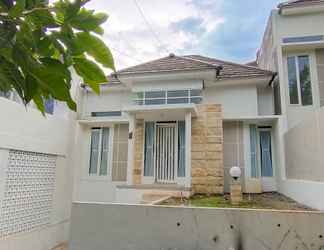 Bangunan 2 VILLA EMERALD E5 BY N2K