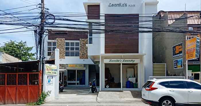 Bangunan Leonila's Travellers Inn