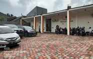 Luar Bangunan 2 Salsabila Sweet Home & Capsule Syariah