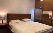 Kamar Tidur 5 Modern 2BDR Apartemen Thamrin Residence 01GH