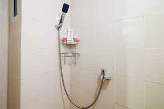 In-room Bathroom 4 Studio Apartment at Sunter Park View Near Mall Of Indonesia Kelapa Gading By Travelio