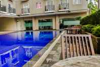 Swimming Pool Studio Apartment at Sunter Park View Near Mall Of Indonesia Kelapa Gading By Travelio