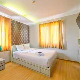 Comfy & Glitzy 3BR Residence at Grand Palace Kemayoran Apartment By Travelio 1, Hotel Pasar Senen Station