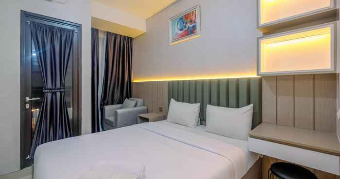 Bedroom Comfy and Nice Studio Apartment at Transpark Cibubur By Travelio