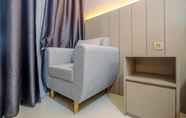 Ruang untuk Umum 3 Comfy and Nice Studio Apartment at Transpark Cibubur By Travelio