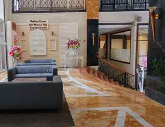 Lobby 2 Comfy and Posh 3BR Residence at Grand Palace Kemayoran By Travelio