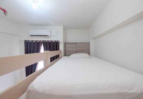 Kamar Tidur Cozy and Comfortable Stay Studio at Dave Apartment By Travelio