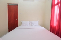 Kamar Tidur Comfy and Nice 1BR Apartment at MT Haryono Residence By Travelio