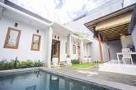 Swimming Pool Cantata Villa