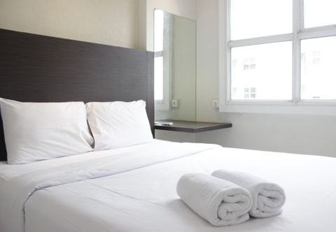 Bedroom Cozy High Floor 1BR Apartment at Parahyangan Residence By Travelio