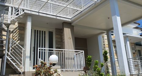 外観 2 Demmie Emerald C9