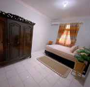 Kamar Tidur 3 Yoda Yosandra Homestay