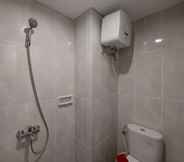In-room Bathroom 5 Comfy and Nice Studio at Serpong Garden Apartment By Travelio