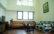 Common Space 4 Homey and Spacious 3BR at Kondominium Rajawali Apartment By Travelio