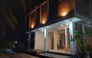 Lobby 4 MIN Guest House Watukarung