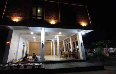 Sảnh chờ 2 MIN Guest House Watukarung