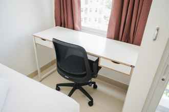 Ruang untuk Umum 4 Minimalist and Comfy Studio Room at Serpong Garden Apartment By Travelio