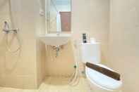 In-room Bathroom Grand 1BR at Sudirman Suites Bandung Apartment By Travelio